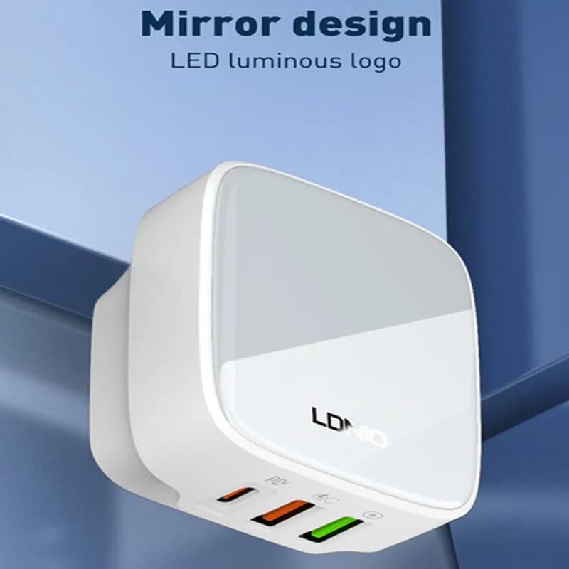 شارژر دیواری ۳ پورت الدینیو Ldnio Q334 توان ۳۲ وات همراه با کابل — تصویر ۳