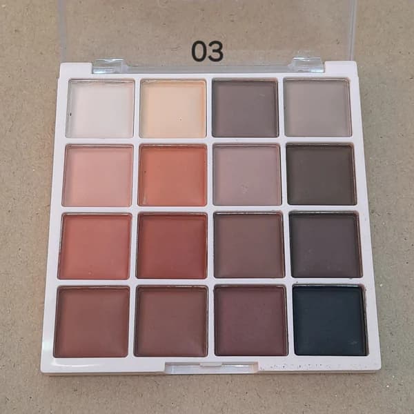 سایه چشم 16 رنگ feraas در سه طیف مختلف — تصویر ۲