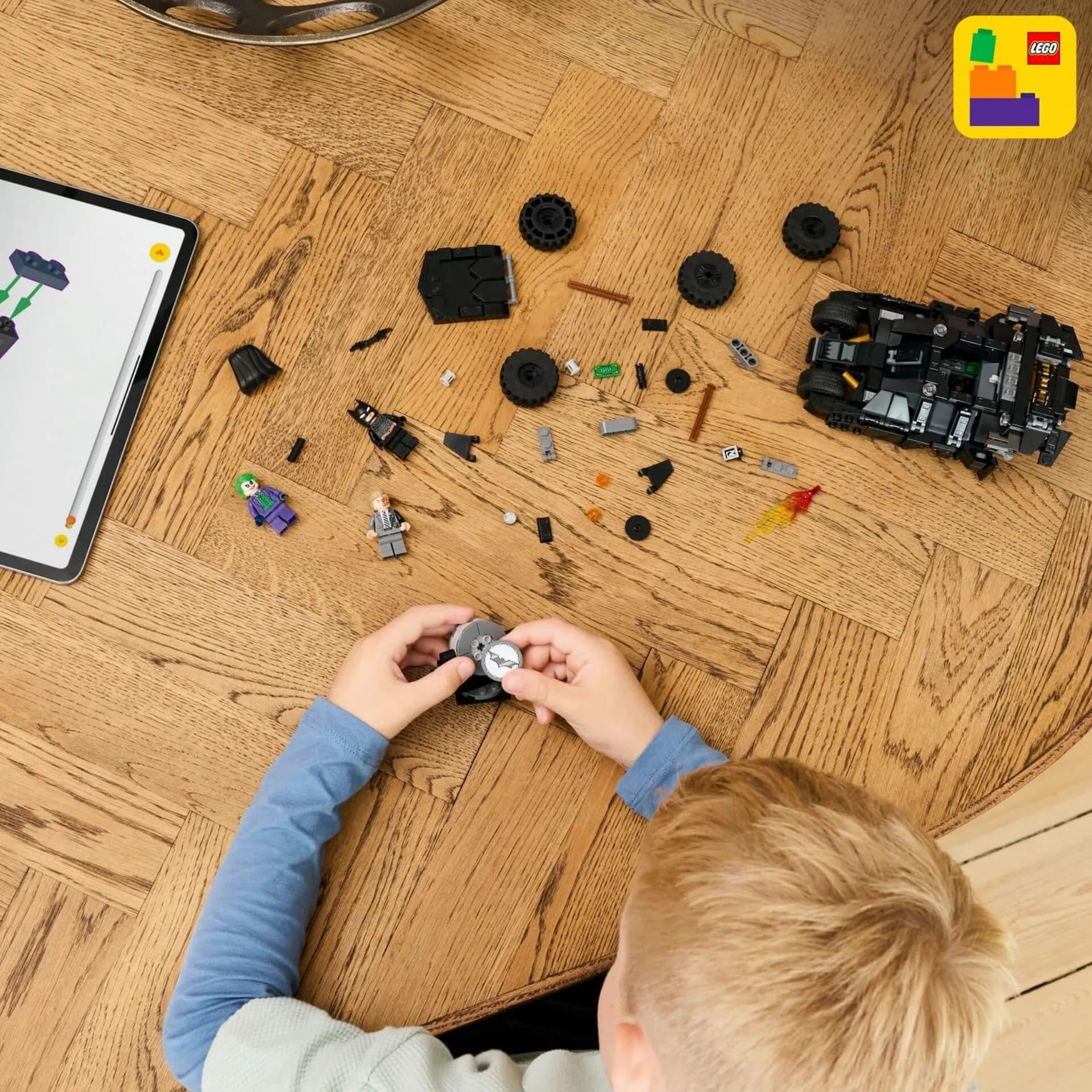 لگو بتمن مدل Batman Tumbler vs Two-Face and the Joker کد 76303 — تصویر ۸