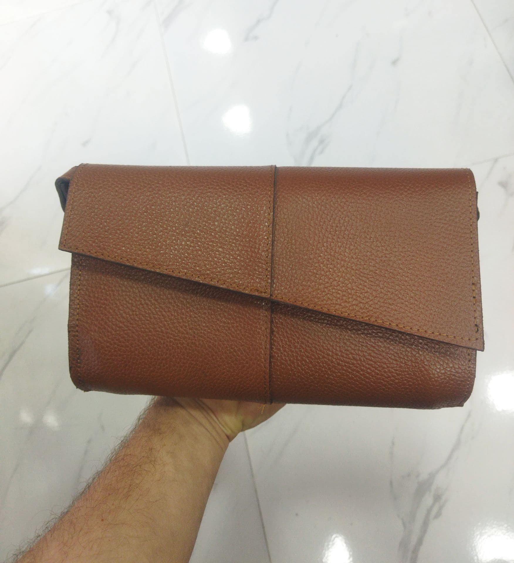 کیف دستی دوشی تمام چرم گاوی(فریبا1)در رنگ بندی