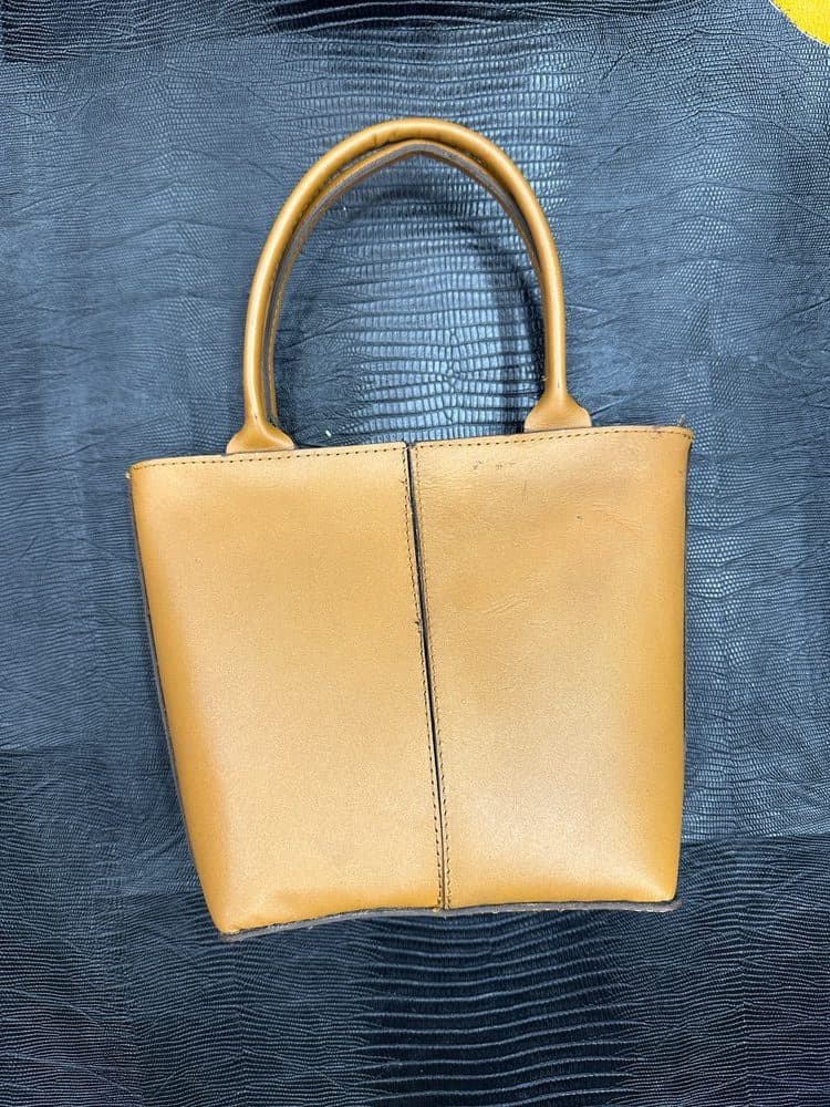 کیف دستی ال آی تمام چرم گاوی در رنگ بندی — تصویر ۳