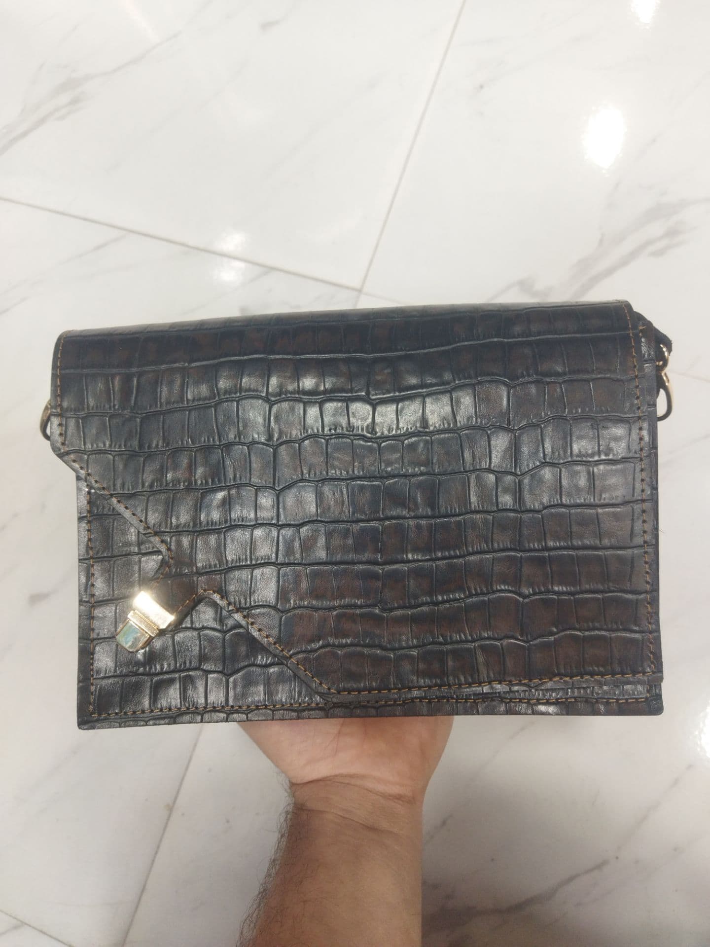کیف دوشی زنانه تمام چرم گاوی (پریما) در رنگبندی — تصویر ۷
