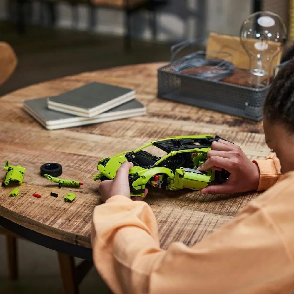 لگو تکنیک Lamborghini Huracán Tecnica 42161 — تصویر ۴
