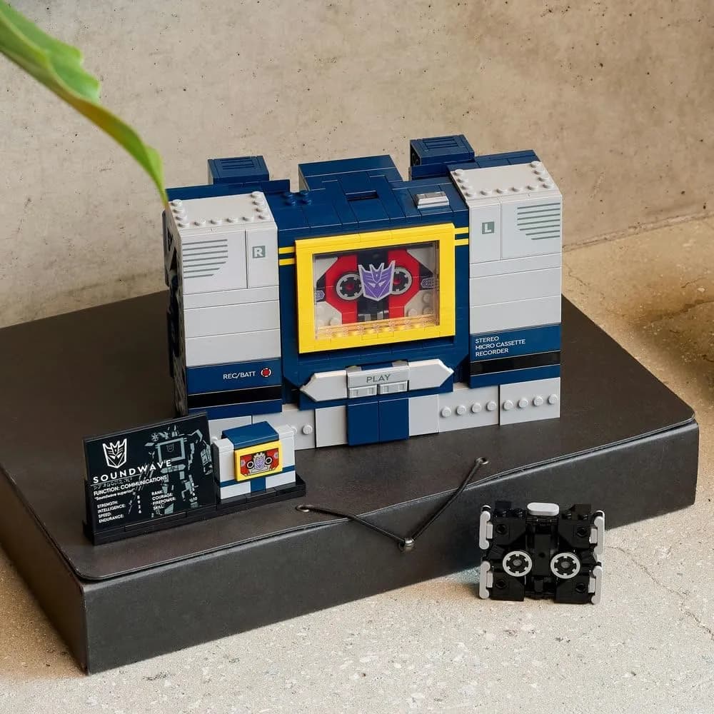 لگو آیکانز Transformers Soundwave 10358 — تصویر ۵