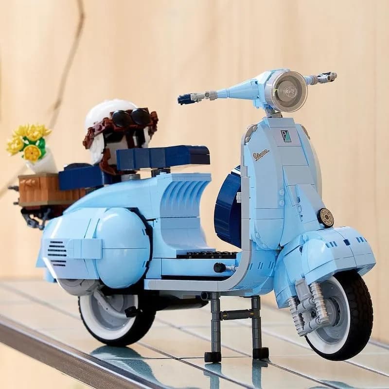 لگو آیکانز مدل Vespa 125 کد 10298 — تصویر ۱۱