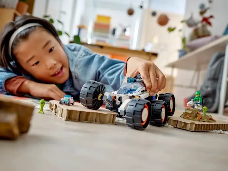 لگو سیتی مدل Space Explorer Rover and Alien Life کد 60431 — تصویر ۶