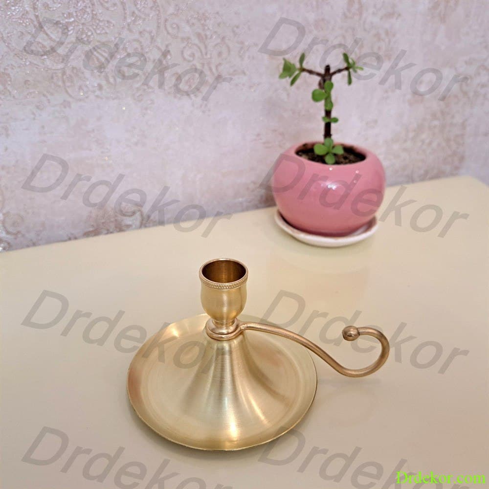شمعدان ونوس