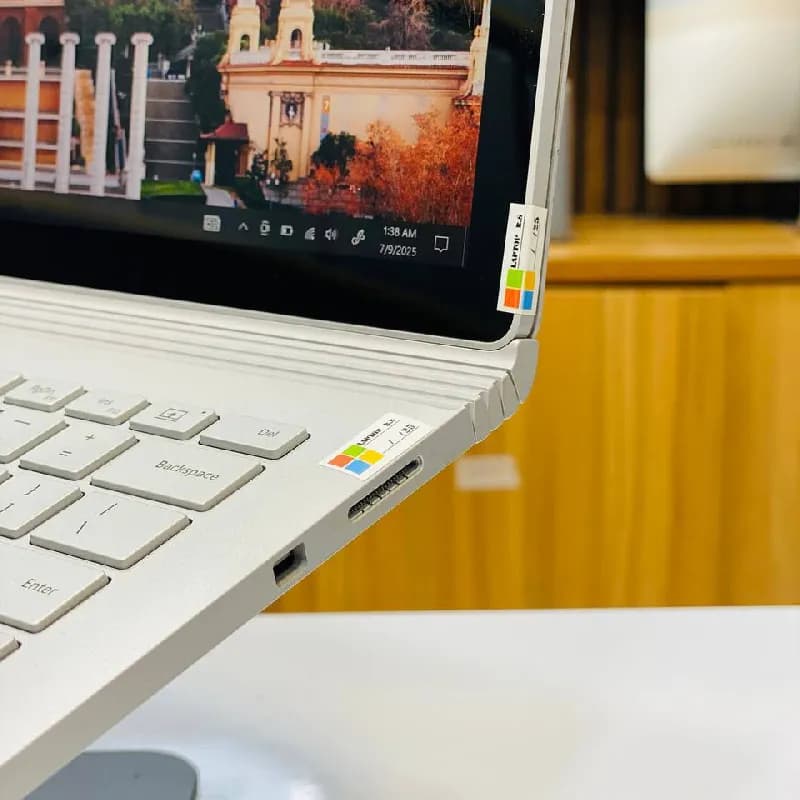 لپ تاپ surface book 1 استوک i7-16-512-1gb — تصویر ۱۱