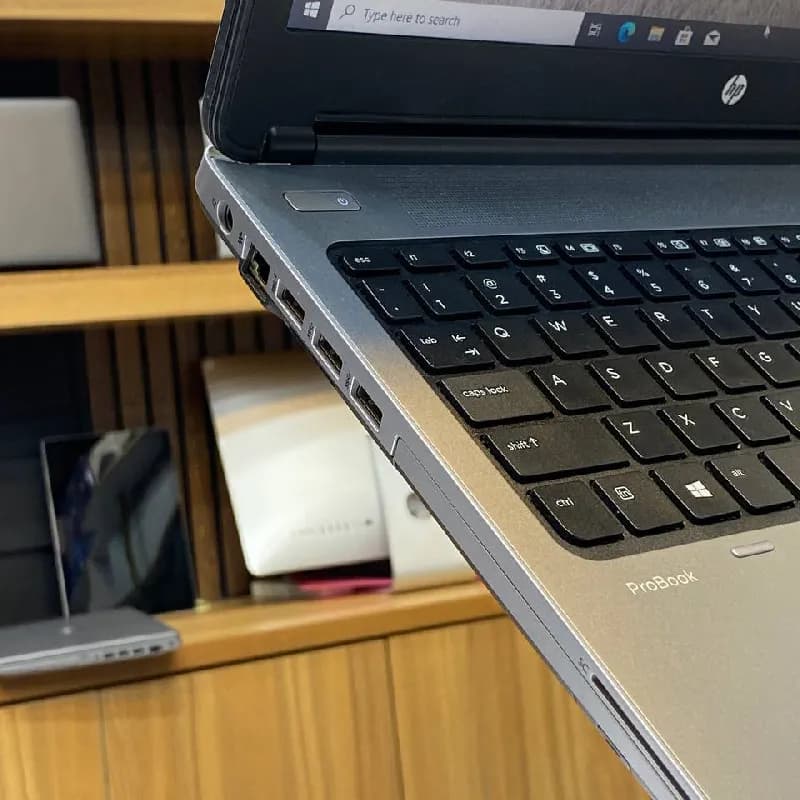 لپ تاپ hp probook 650 g1 استوک i5-8-256-1gb — تصویر ۵