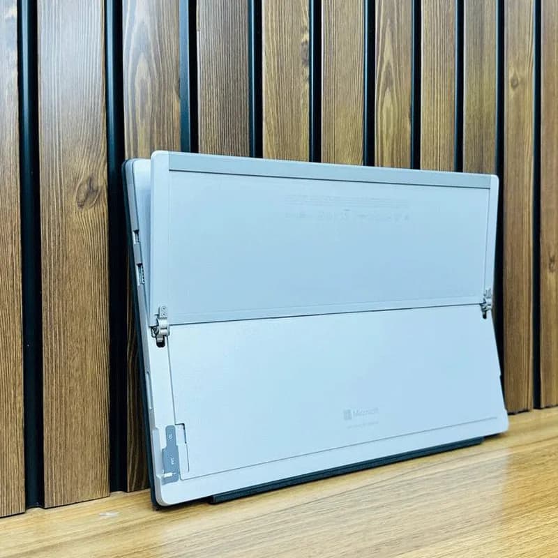 لپ تاپ surface pro 5 استوک i5-8-256 سیم کارت — تصویر ۱۲