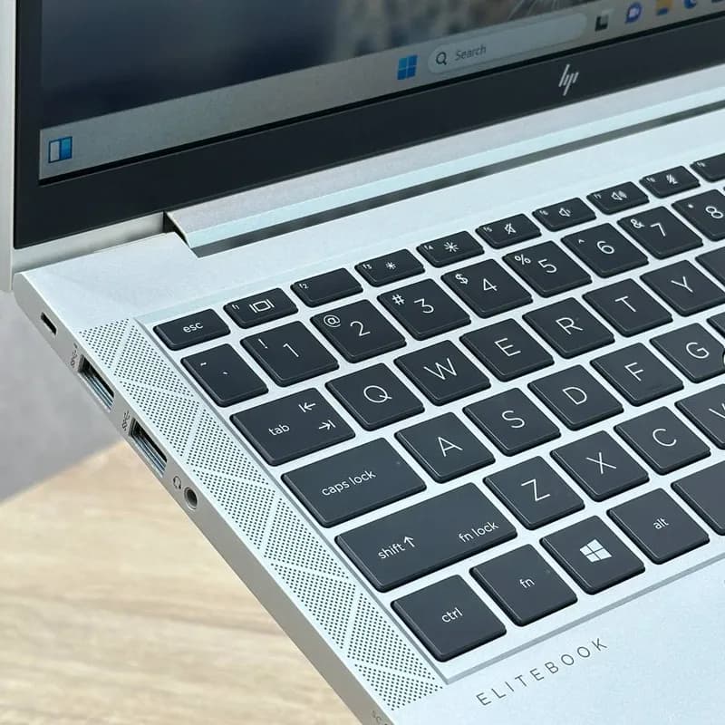 لپ تاپ hp elitebook 840 g7 استوک i7-16-256 — تصویر ۳