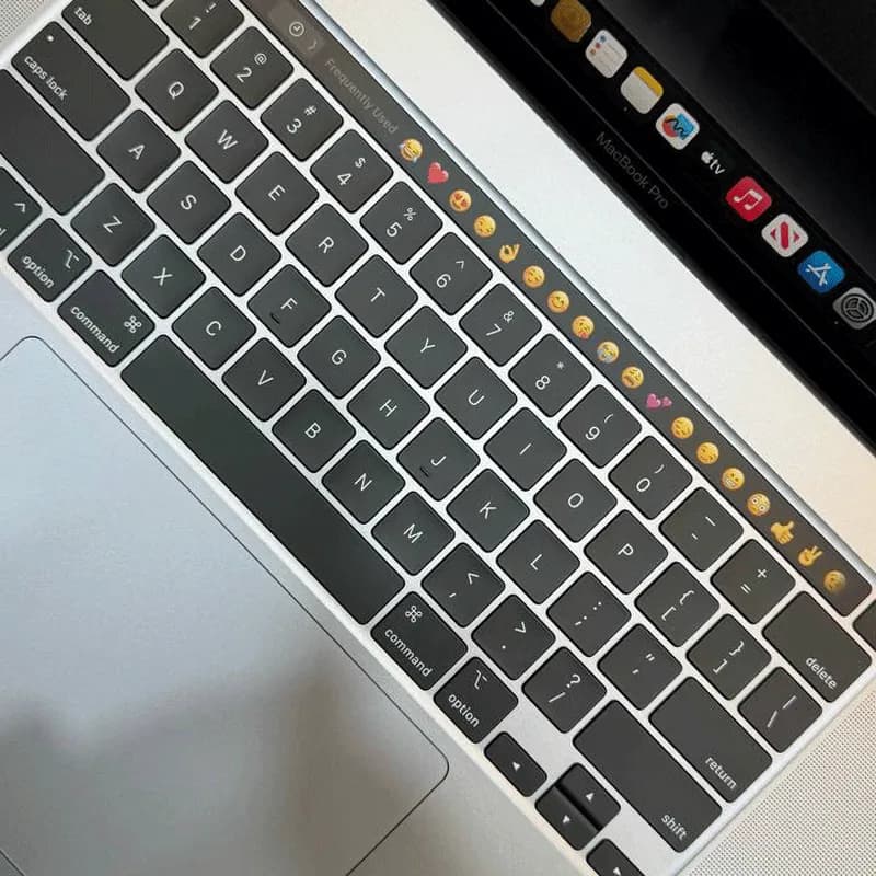لپ تاپ macbook pro 2019 اپن باکس i9-32-1tb-8gb — تصویر ۳
