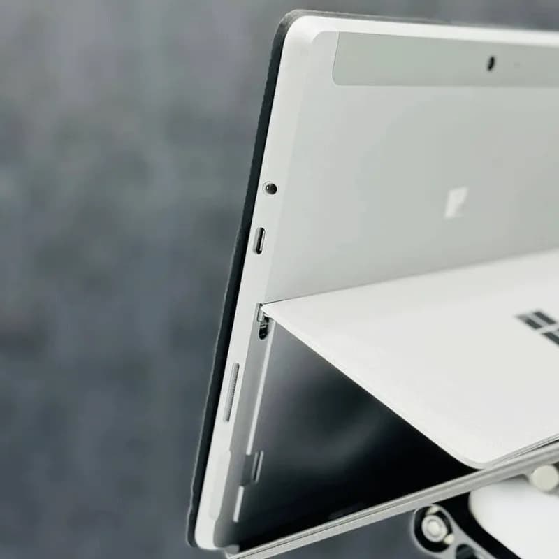 لپ تاپ surface go 1 استوک — تصویر ۳