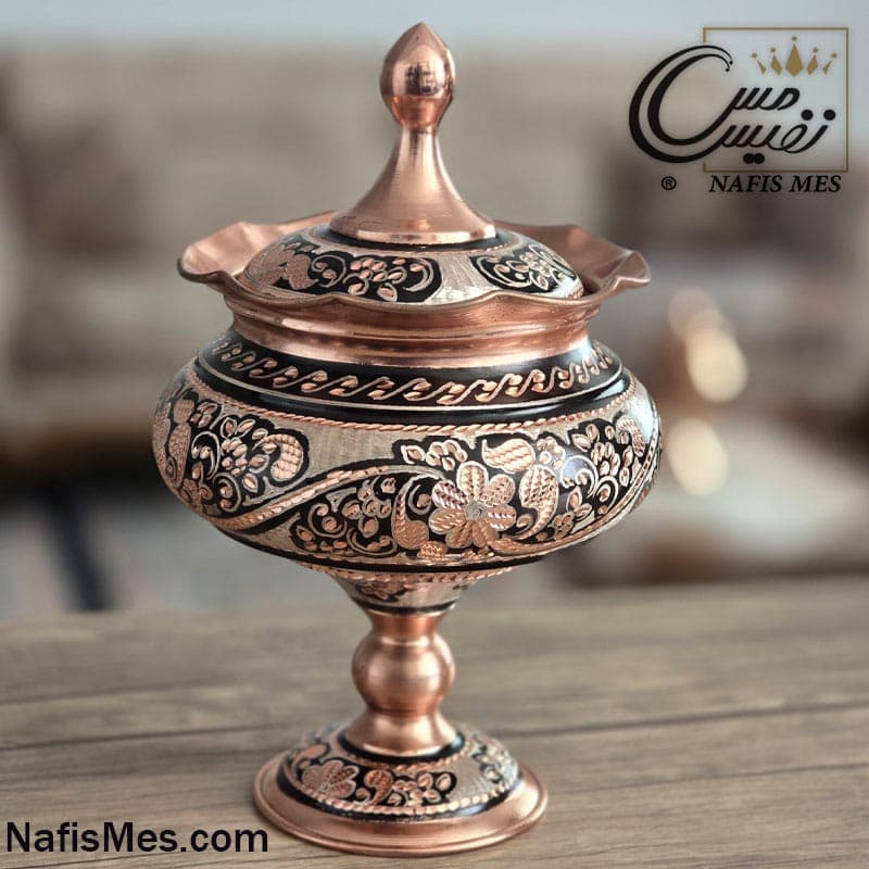 شکلات خوری مسی نقره کوب پایه دار مدل زرین