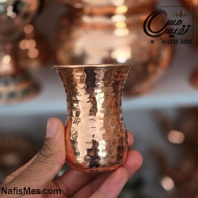 استکان و نعلبکی مسی کمر باریک چکشی — تصویر ۲