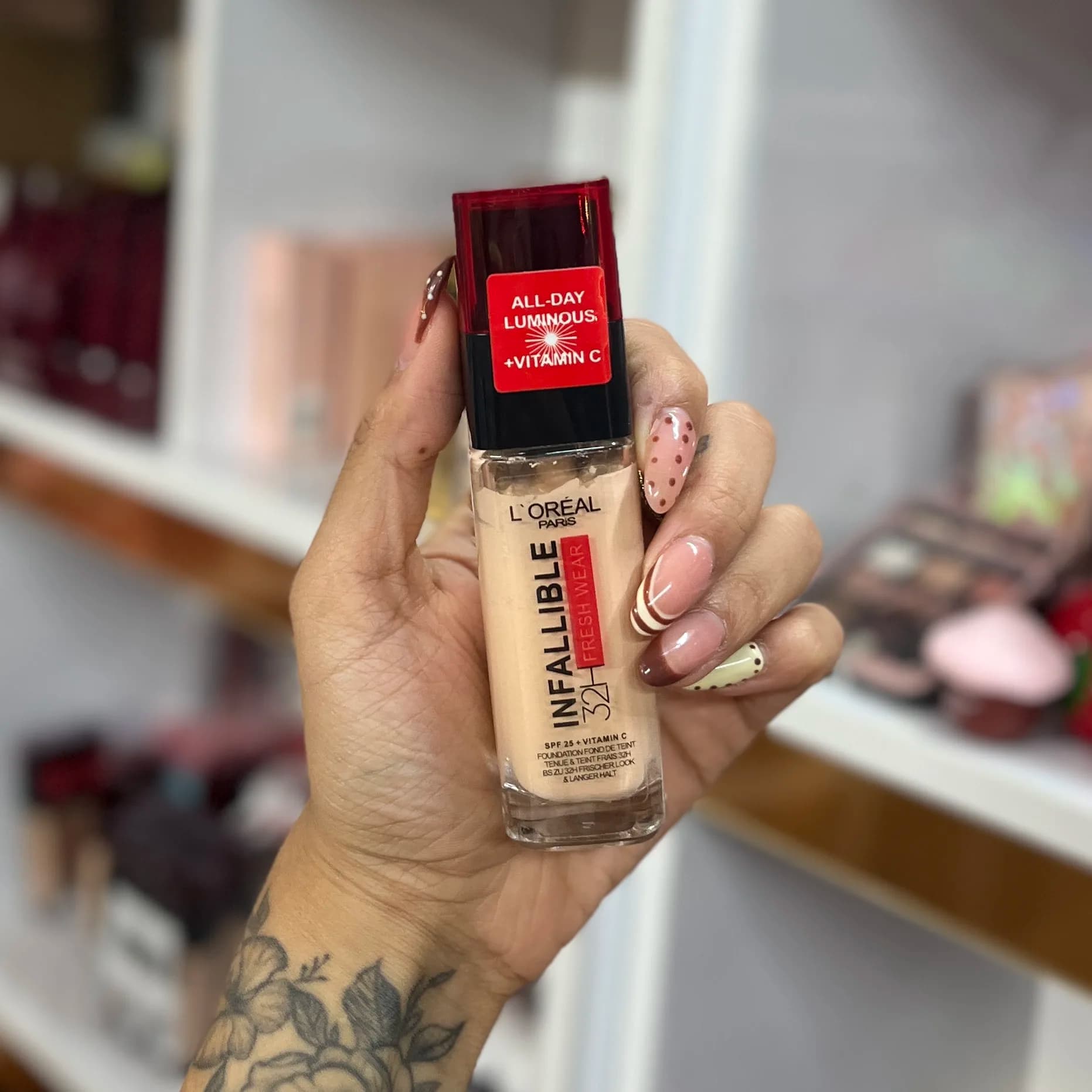 کرم پودر لورال اینفیلیبل مدل FRESH WEAR 32H — تصویر ۵