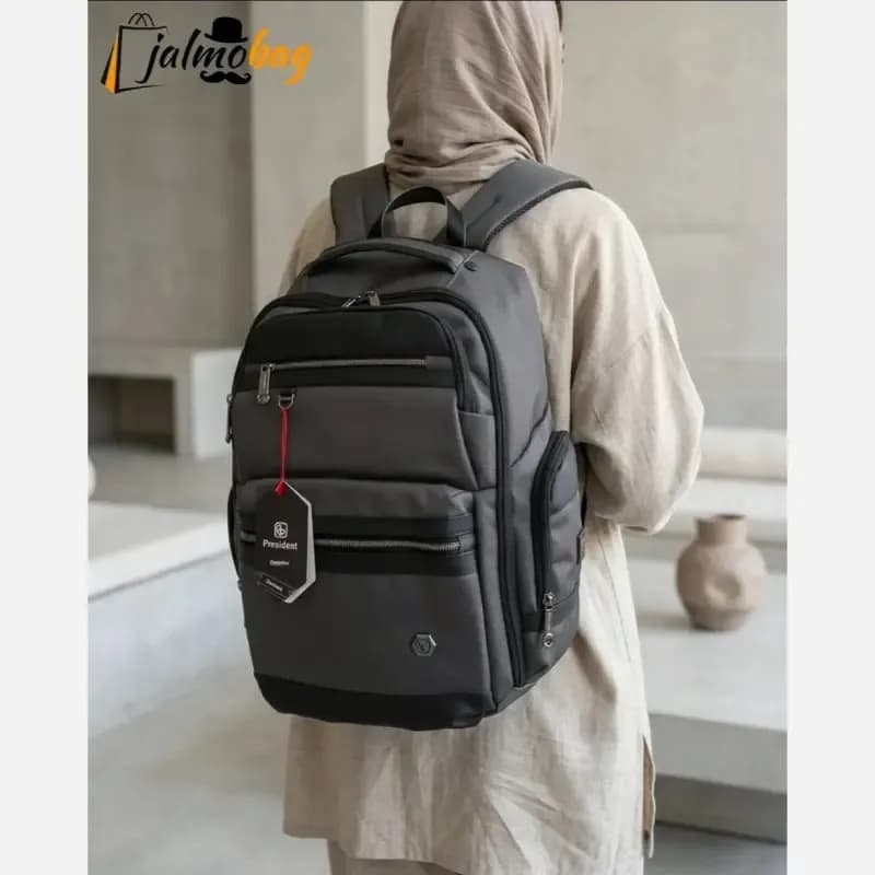 کوله پشتی وارداتی پرزیدنت ضد آب پارچه ریپس کرهای با محفظه لپ تاپ و پورت USB — تصویر ۵