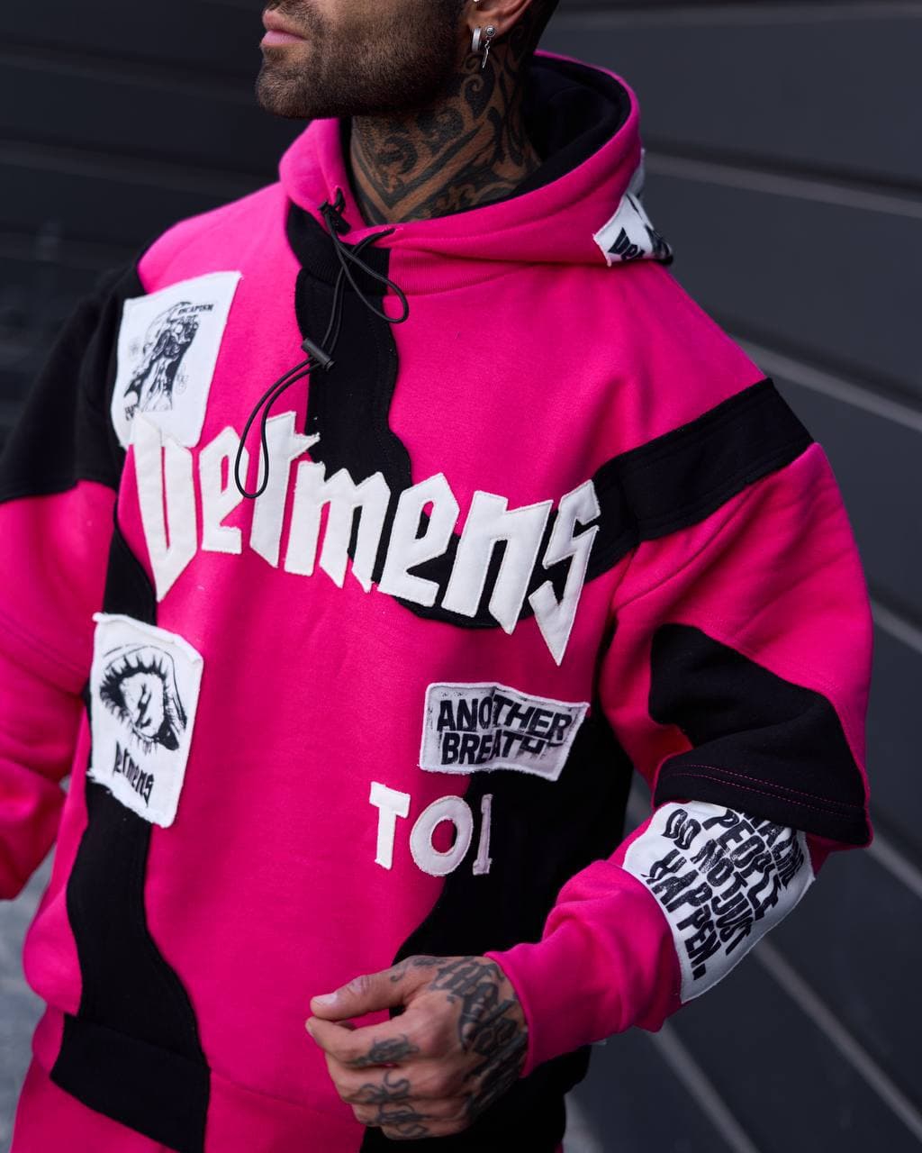 هودی Urban Rebel Fuchsia | اوربان ربل فوشیا — تصویر ۴