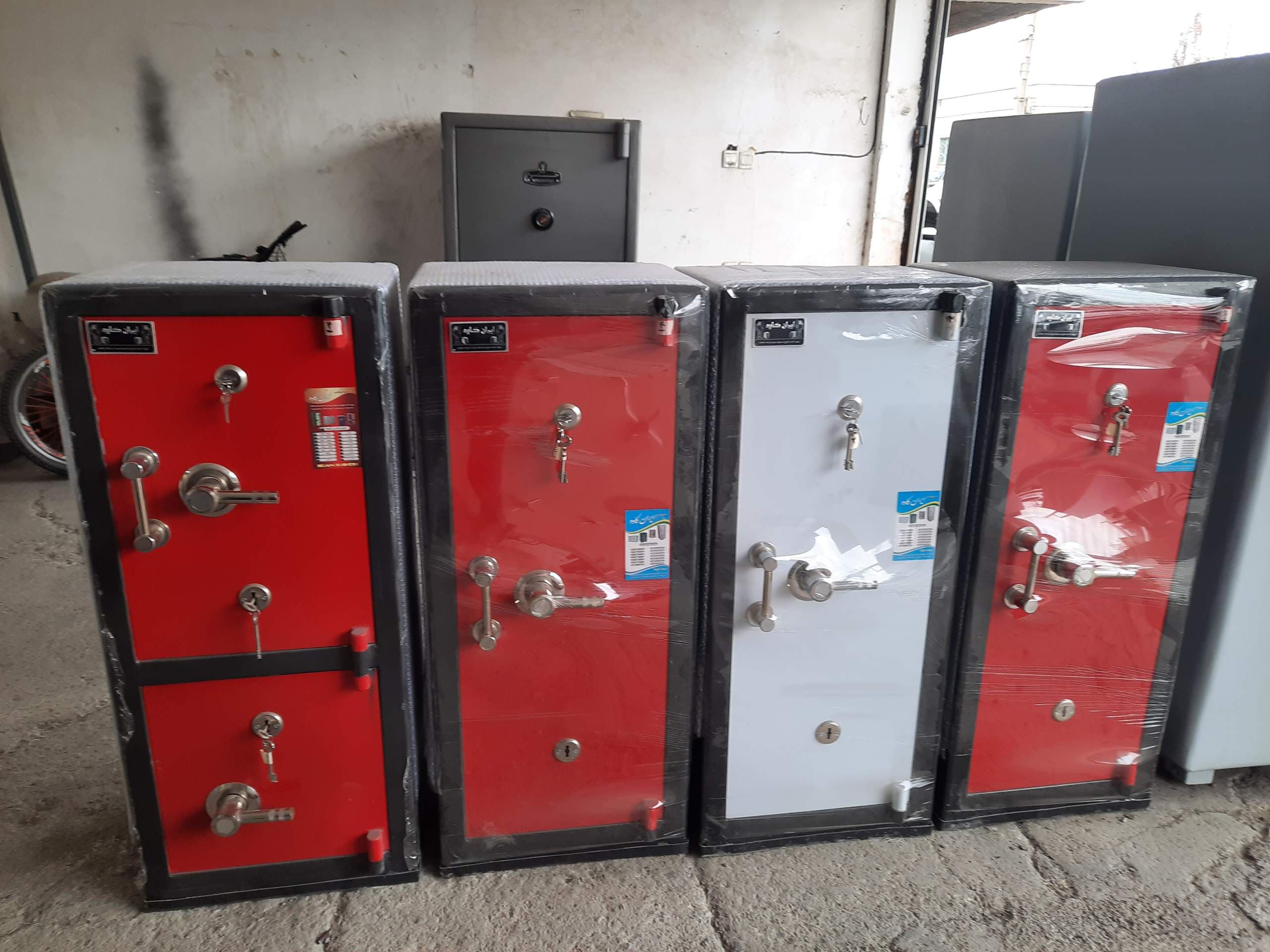گاوصندوق ایران کاوه350 بلند تک درب — تصویر ۷