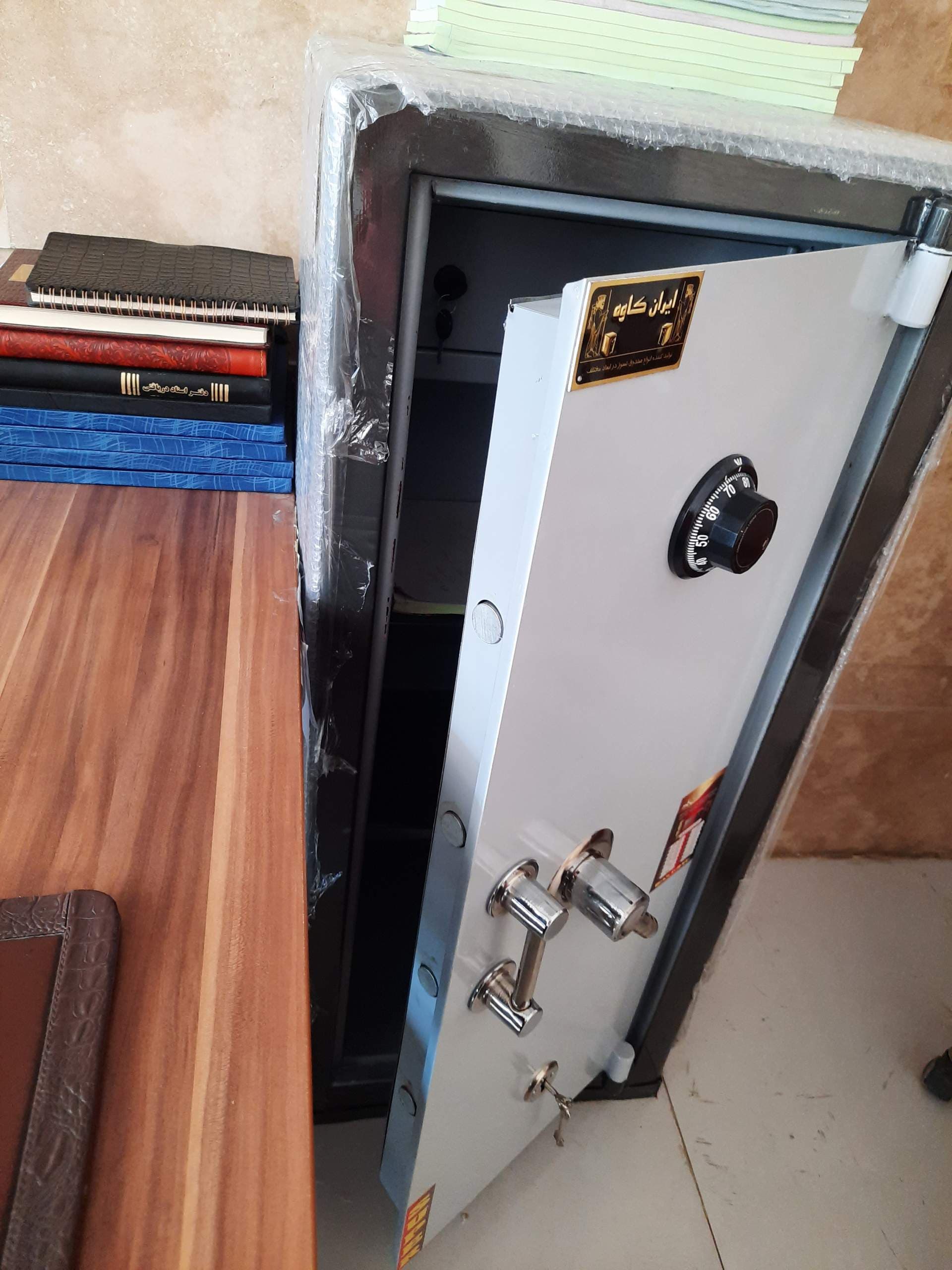 گاوصندوق ایران کاوه350 بلند تک درب — تصویر ۴