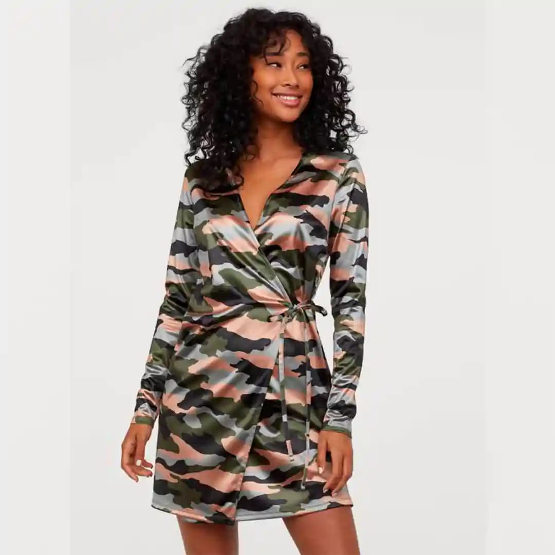 مانتو رویه زنانه دخترانه طرح ارتشی اچ اند ام H&M کات لیبل سایز S 0633977 — تصویر ۲