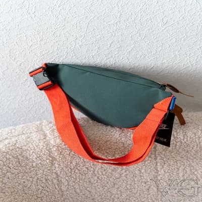 بادی بگ کمری نایکی سبز تیره — تصویر ۸