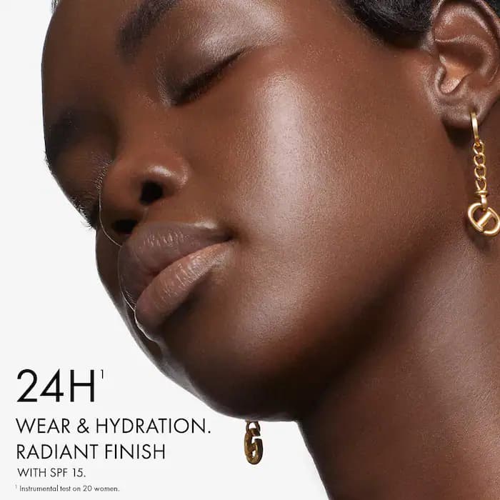 کرم پودر دیور Forever Skin Glow رنگ 2.5N — تصویر ۳