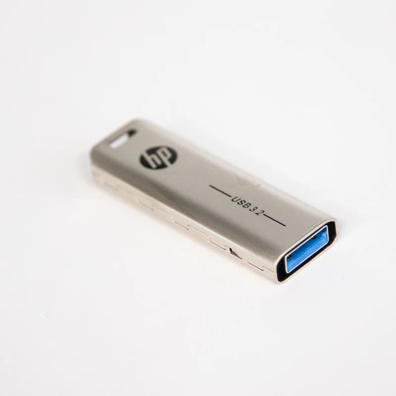 فلش مموری اچ‌ پی مدل X796W ظرفیت 32 گیگابایت — تصویر ۵
