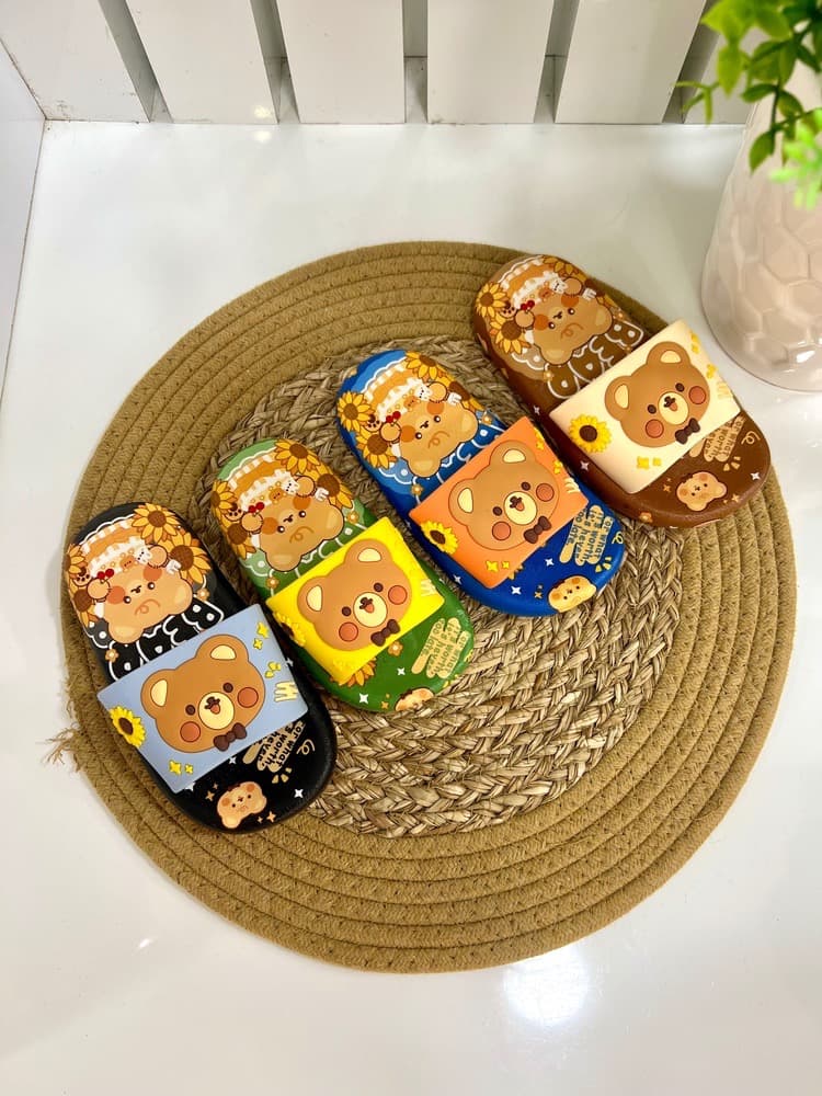 دمپایی پسرانه طرحدار خرسی وارداتی🌈