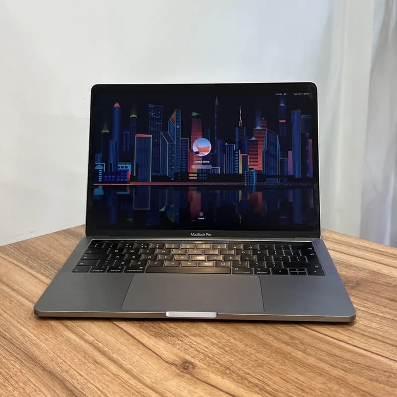 لپ تاپ استوک 13 اینچی اپل MacBook Pro (A2159) 2019 Corei5-8GB-256SSD — تصویر ۲