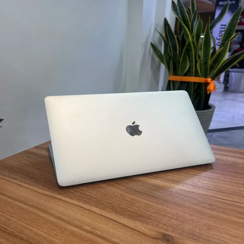 لپ تاپ استوک 13.3 اینچی اپل MacBook Air (A2337) 2020 M1-8GB-256GB — تصویر ۱۰