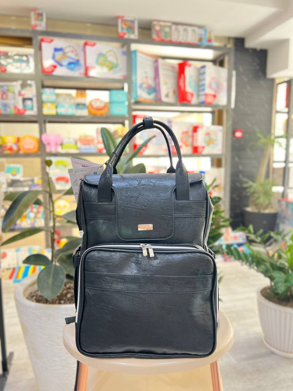 کیف لوازم کودک کوله ایی برند M&Y -تمام چرم — تصویر ۳