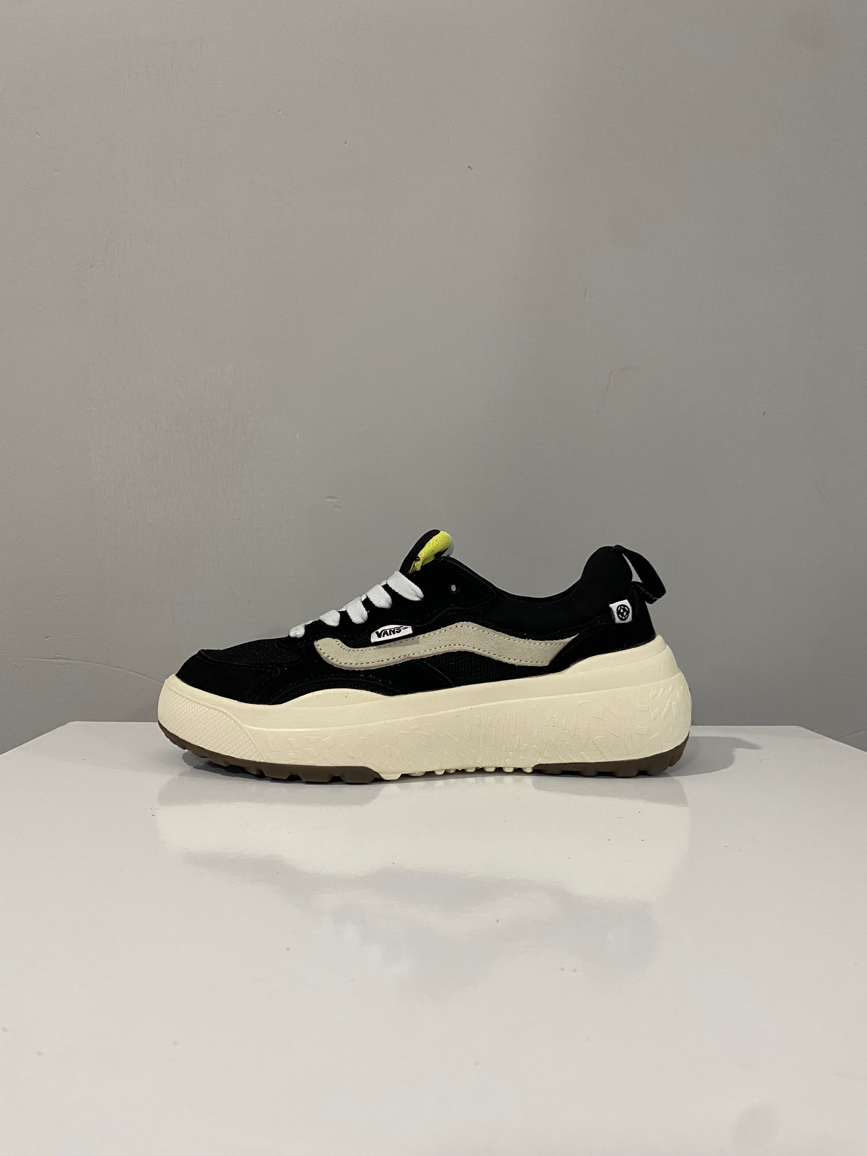 ونس UltraRange