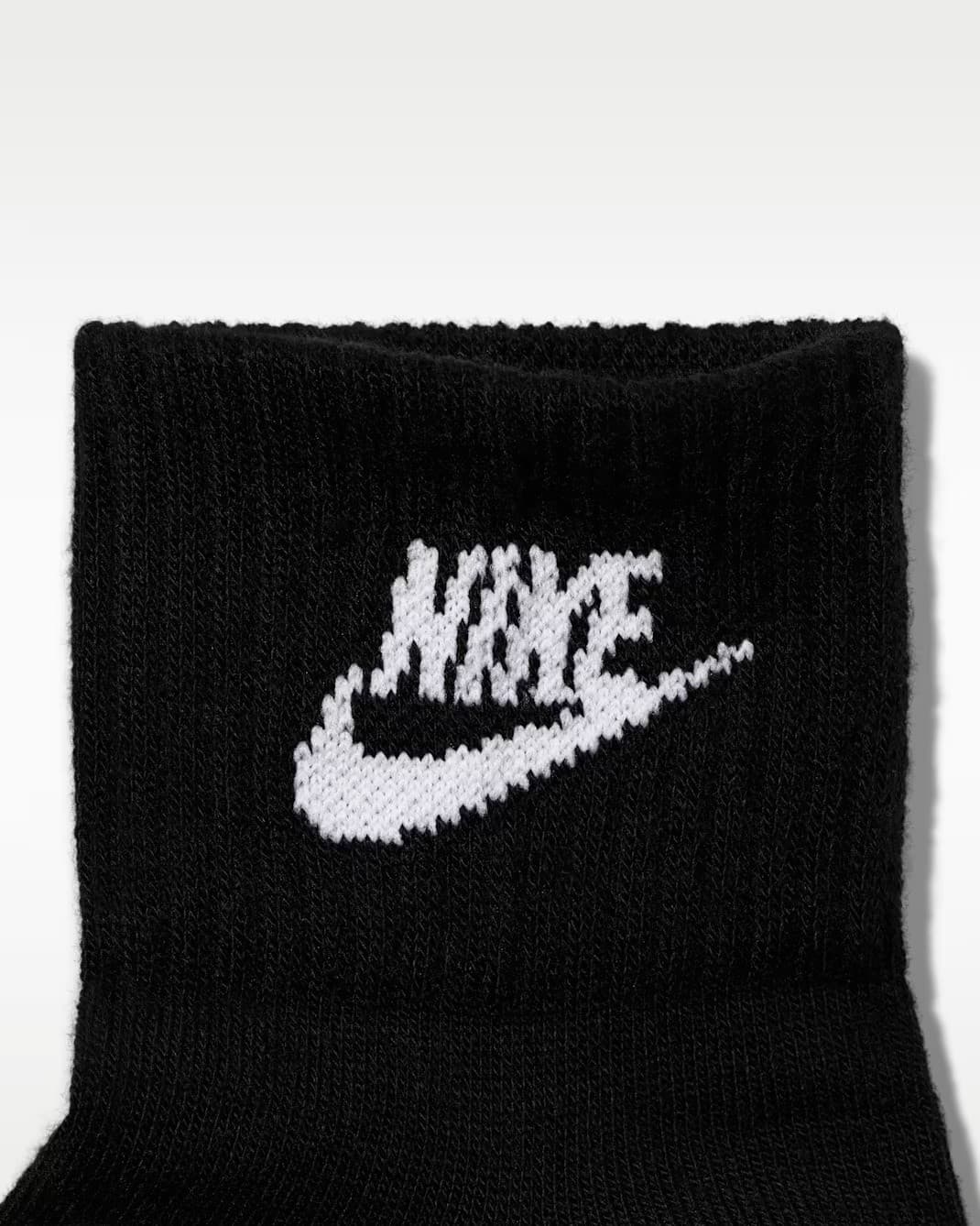 Nike Everyday Essential — تصویر ۲