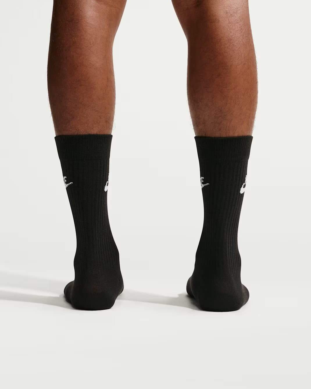 Nike Sportswear Everyday Essential — تصویر ۵