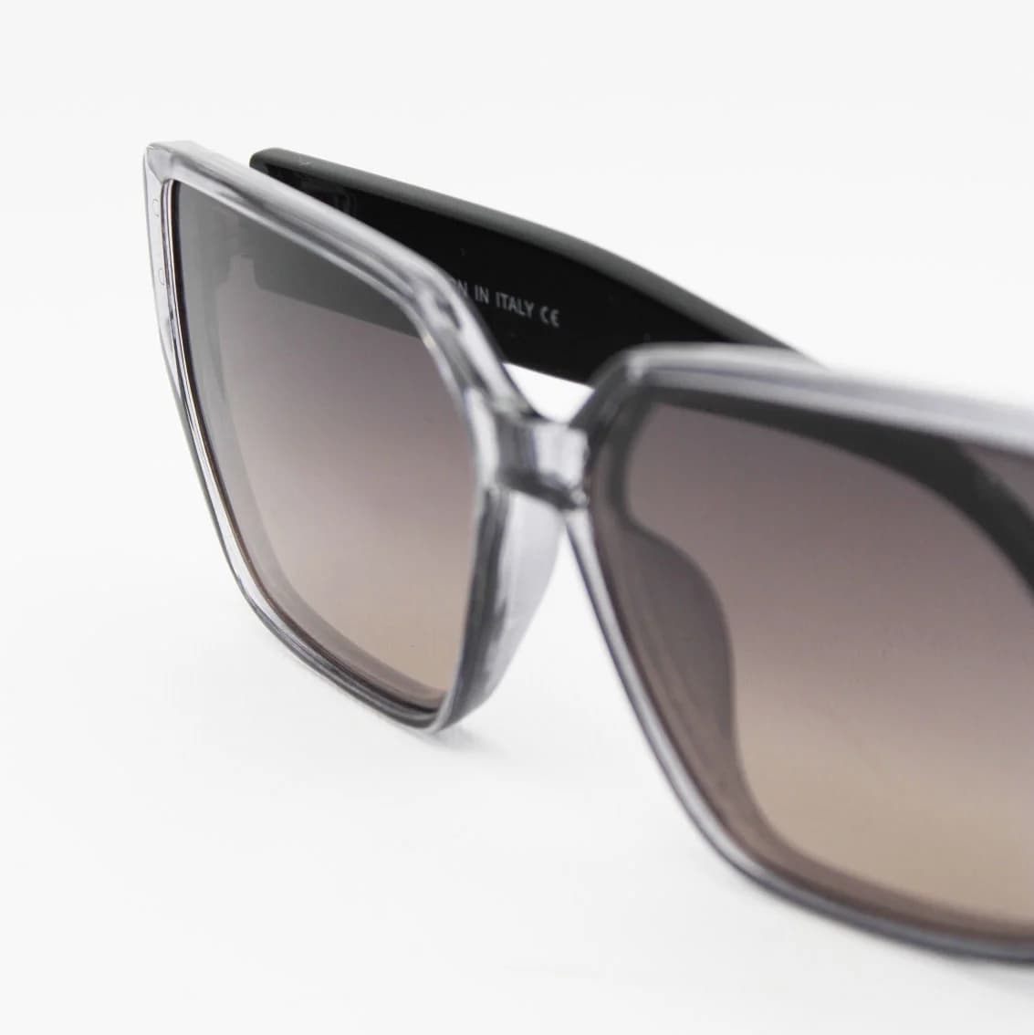 عینک آفتابی زنانه کارتیر (Cartier) مدل 89011 — تصویر ۱۲