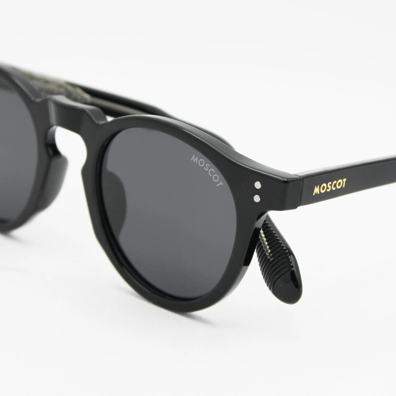 عینک آفتابی موسکوت (Moscot) مدل 581012 — تصویر ۴