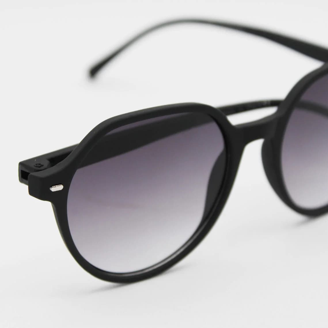 عینک آفتابی مردانه ریبن (Ray Ban) مدل 936 — تصویر ۶