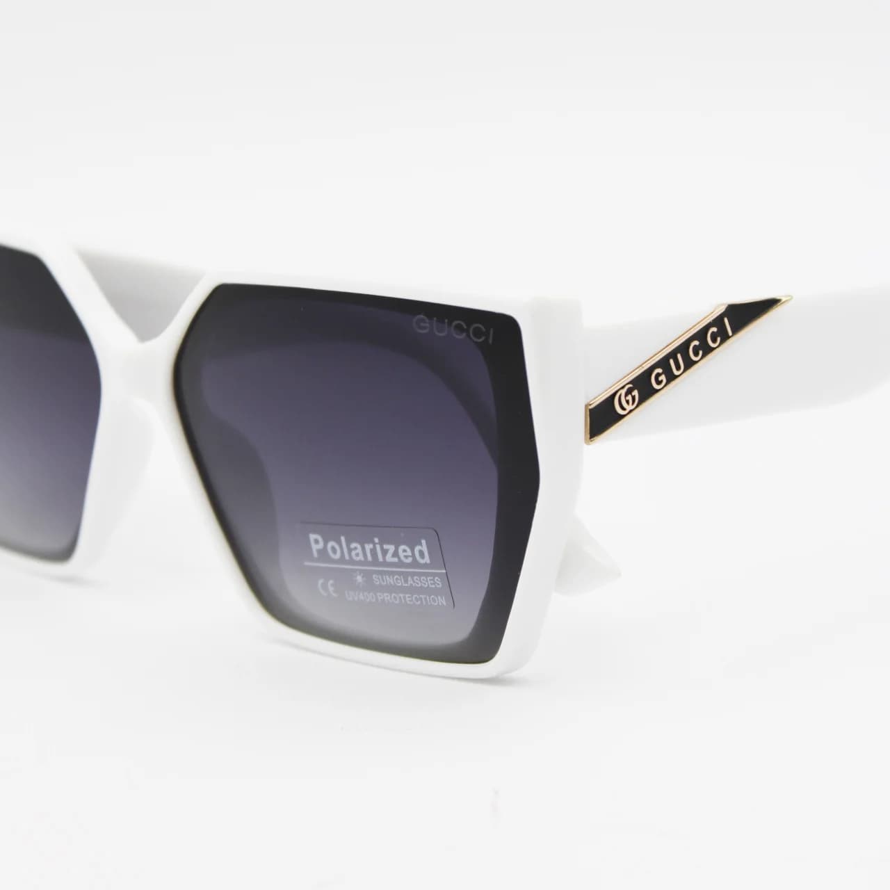 عینک آفتابی زنانه گوچی (Gucci) مدل 8943 — تصویر ۴