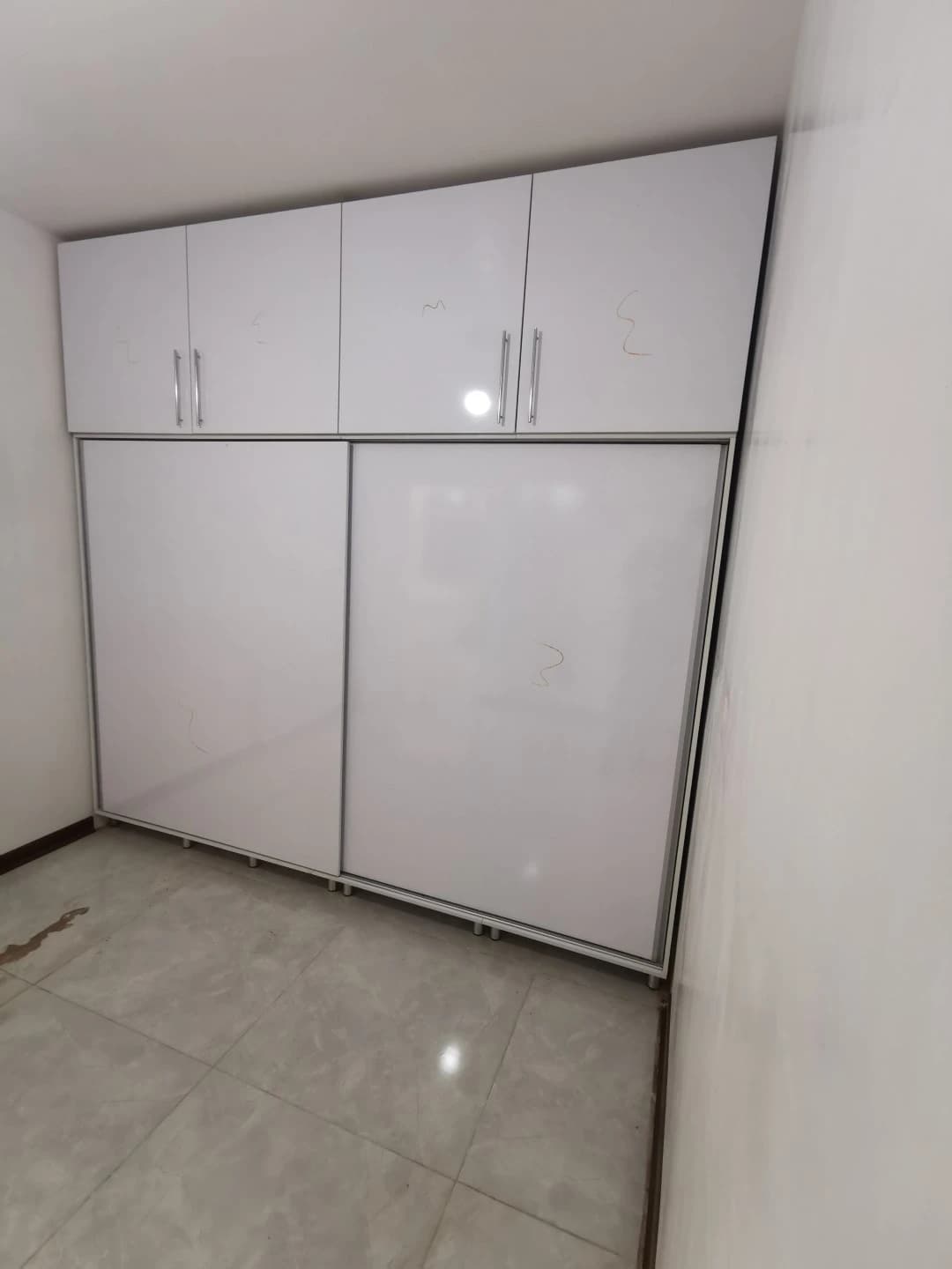 کمد دیواری ریلی کشو دار — تصویر ۱۲