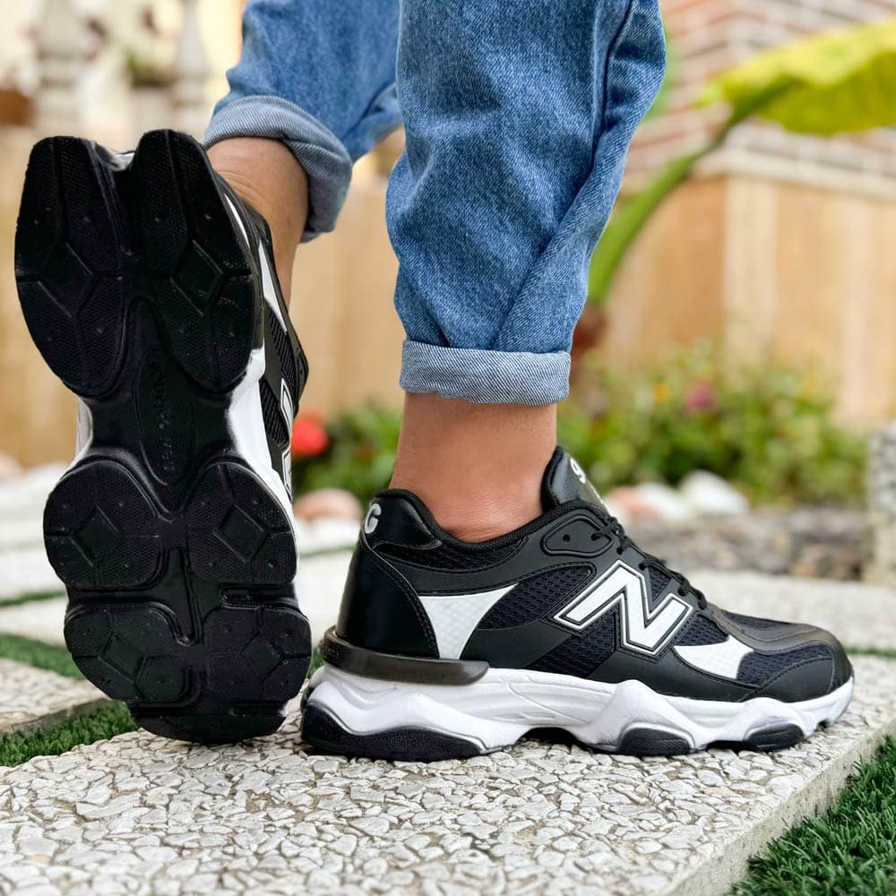کفش کتانی نیو بالانس مدل 9060 سایز ۴۱-۴۴ رنگ مشکی — تصویر ۶