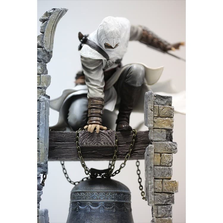 اکشن فیگور Altair The Legendary Assassin — تصویر ۵