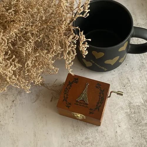 جعبه موزیکال چوبی هندلی کلاسیک- آهنگ بیکلام تولد مبارک – در 10 طرح قابل انتخاب — تصویر ۶