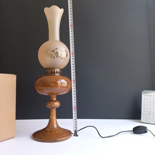 چراغ گردسوز چوبی پایه خراطی – یک دکوری زیبا و نوستالژیک — تصویر ۱۲