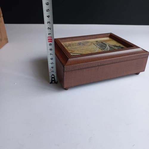 جعبه موزیکال نوستالژی طرح چوب – وارداتی — تصویر ۶
