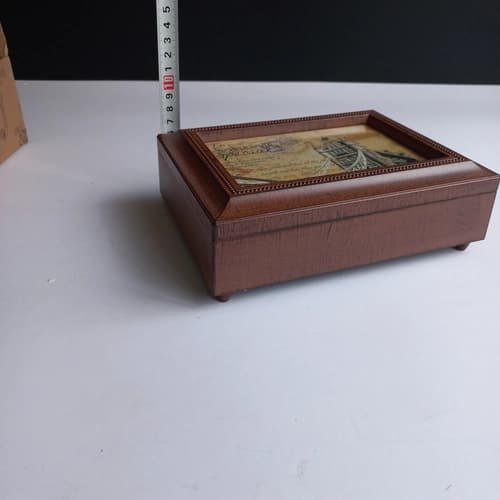 جعبه موزیکال نوستالژی طرح چوب – وارداتی — تصویر ۷