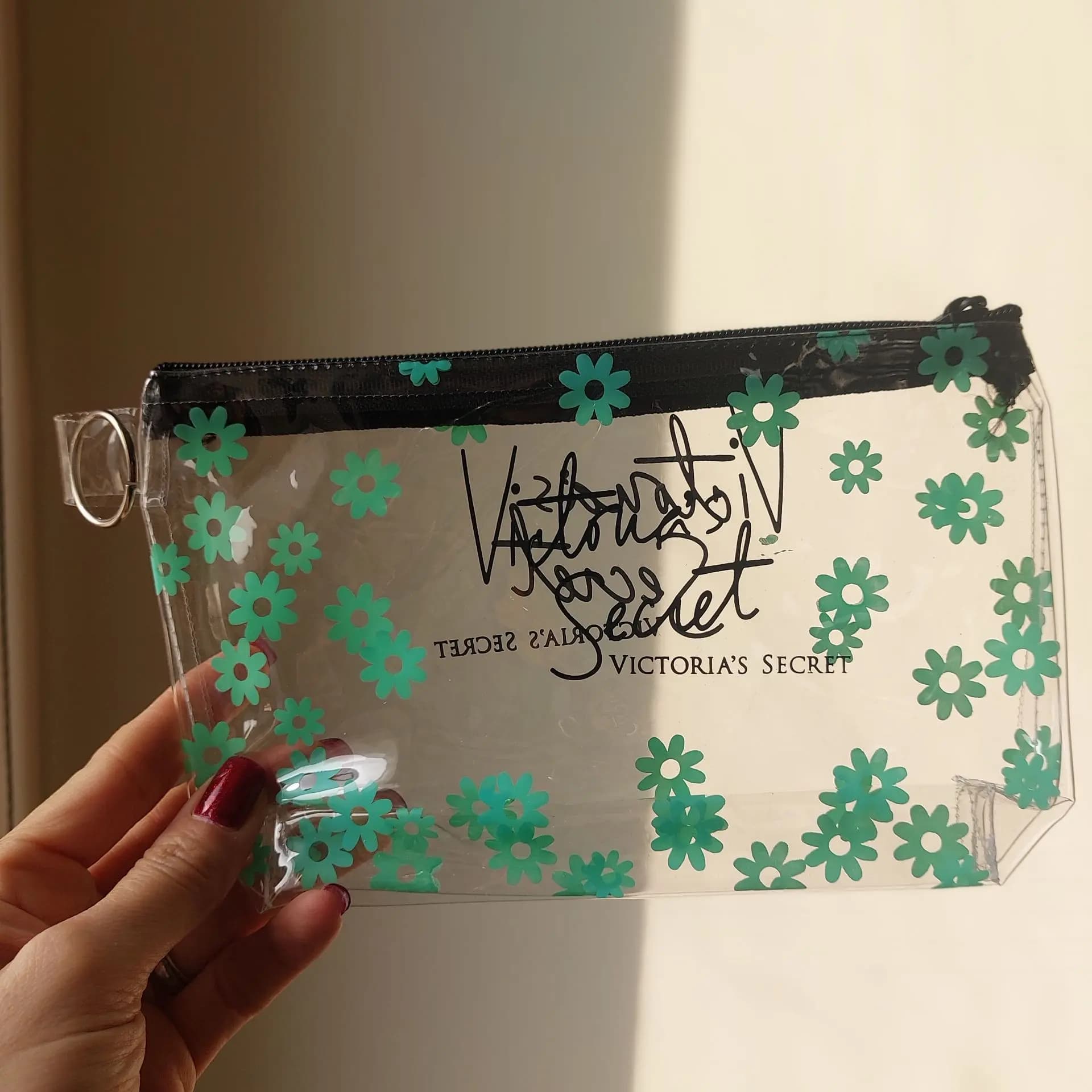 کیف آرایشی طلقی طرح دار | talcous cosmetic bag — تصویر ۵