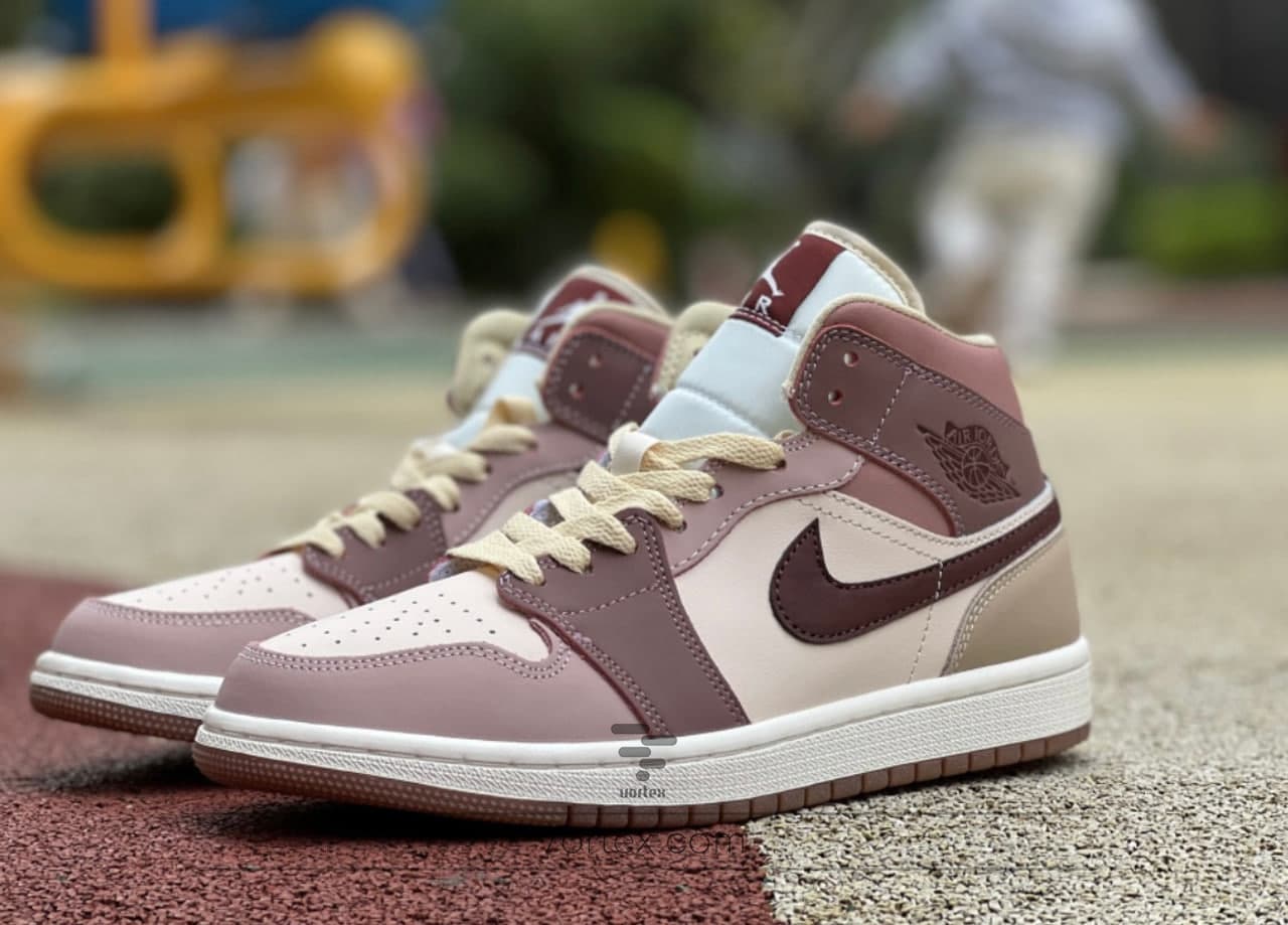 کتونی نایکی ایر جردن مدل Air Jordan 1 Mid — تصویر ۵