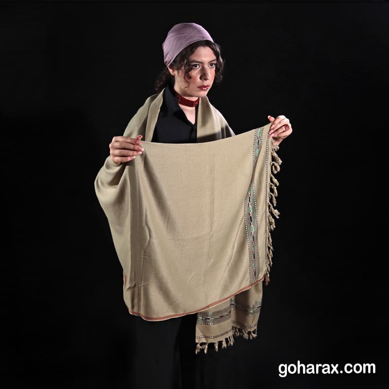 شال یوگا و مدیتیشن پنبه‌ای | ابعاد 120×240 سانتیمتر | کرمی رنگ | مناسب برای شاواسانا، مراقبه، سفر و استفاده روزمره | ضد حساسیت و قابل شستشو