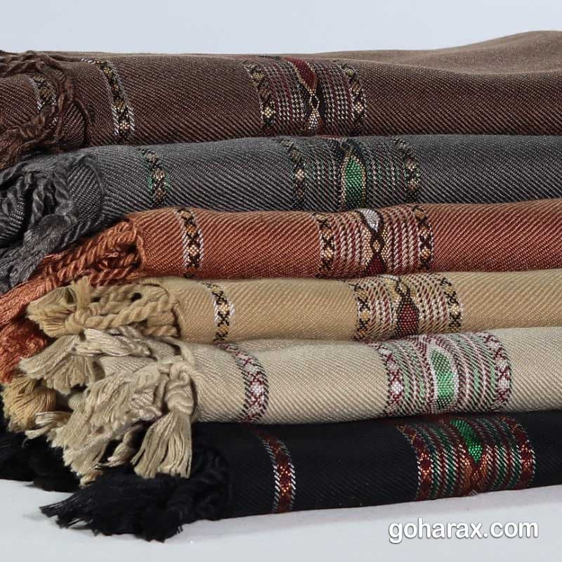 شال یوگا و مدیتیشن پنبه‌ای | ابعاد 120×240 سانتیمتر | رنگ خاک سرخ | مناسب برای شاواسانا، مراقبه، سفر و استفاده روزمره | ضد حساسیت و قابل شستشو — تصویر ۴